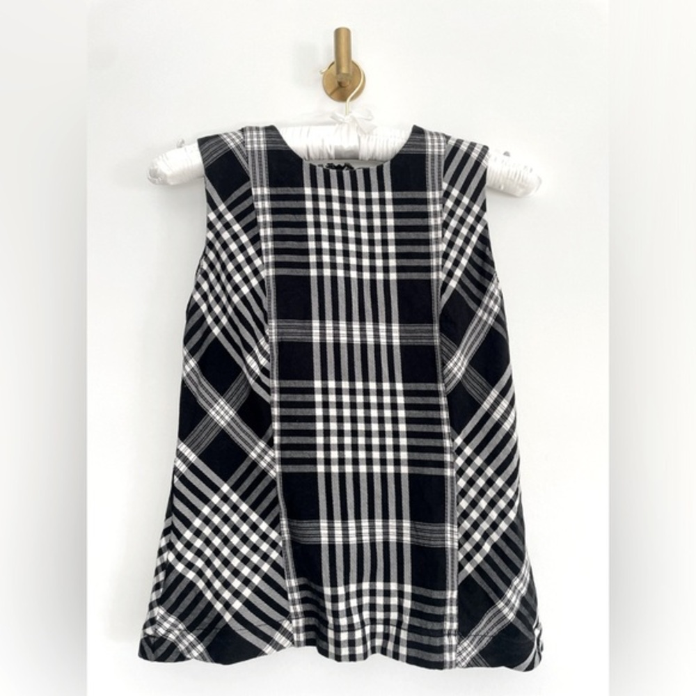 Ann Taylor Black and White Gingham Blouse Size 4P - Holiday, Work, Christmas